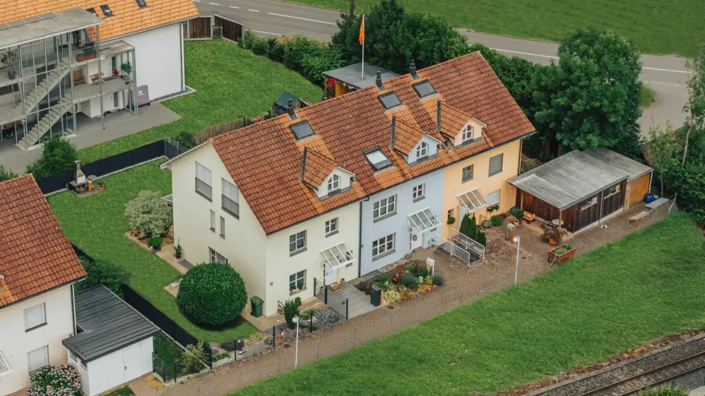 Row house for sale - Friedhofstrasse 9a, 4912 Aarwangen - Photo 2