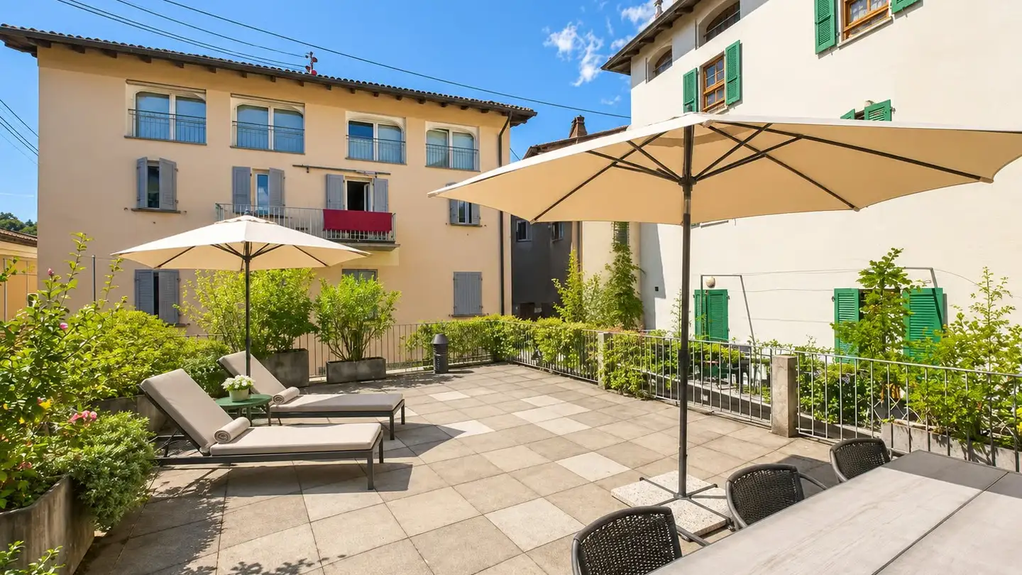 Apartment for rent - Piazza Grande 3, 6986 Curio - Photo 2