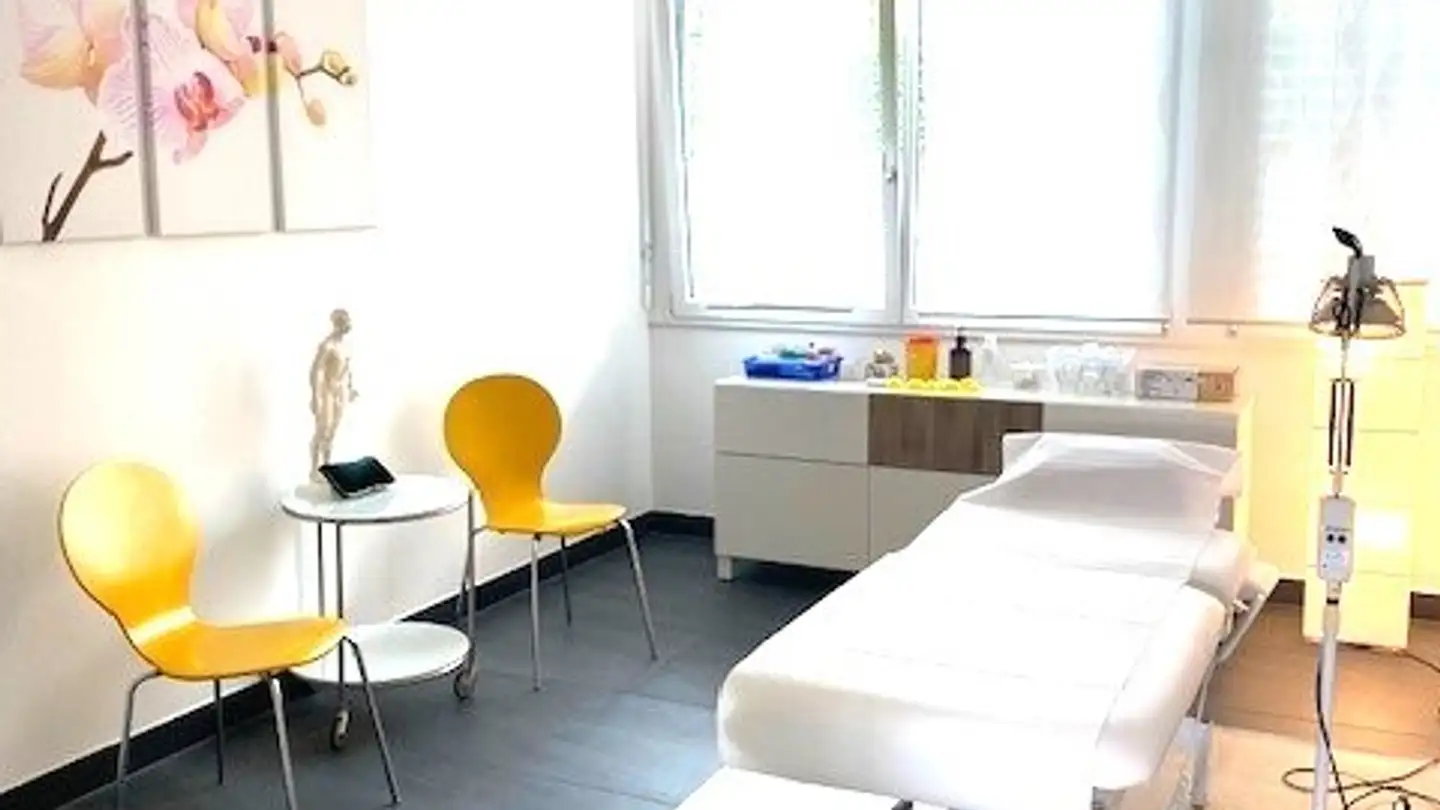 Commerciale in affitto - Bahnhofstrasse 50, 8305 Dietlikon