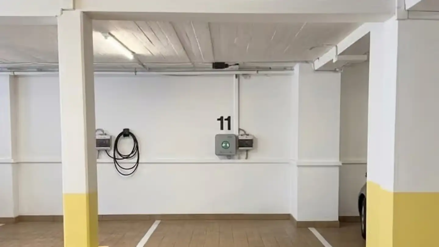 Parcheggio sotterraneo in affitto - Uhlandstrasse 6, 8037 Zürich