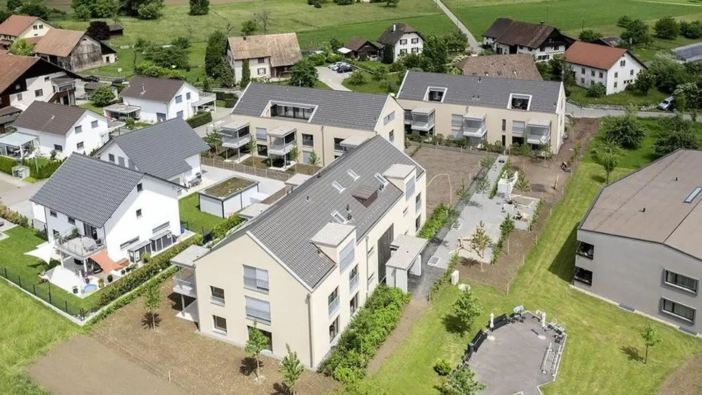 Tiefgaragenstellplatz mieten - Zwüschebäche 1, 5024 Küttigen