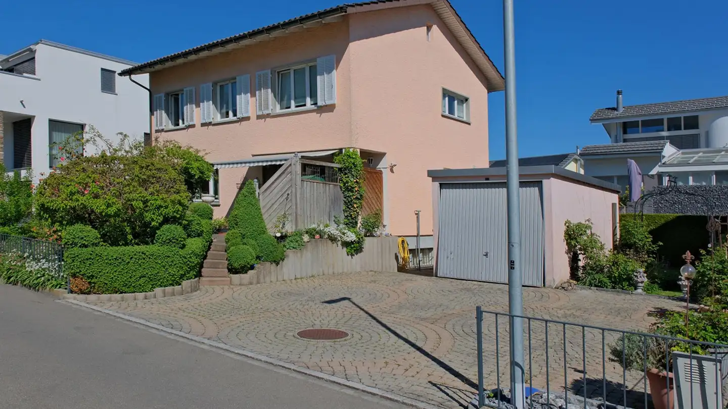 Casa singola in vendita - Speerstrasse 1, 8854 Siebnen