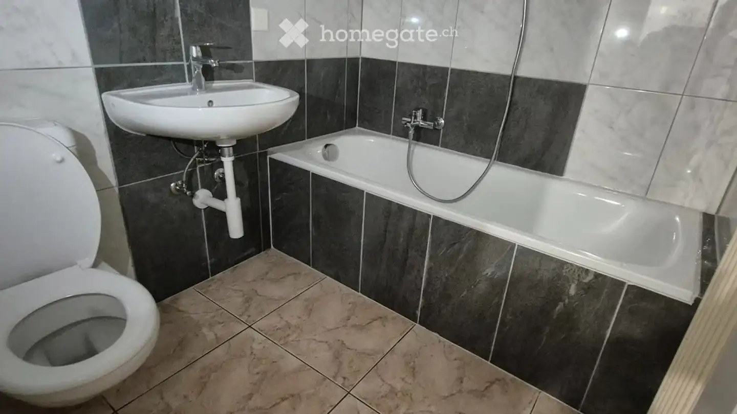 Wohnung mieten - Rue Basse 10, 2610 St-Imier - Foto 4
