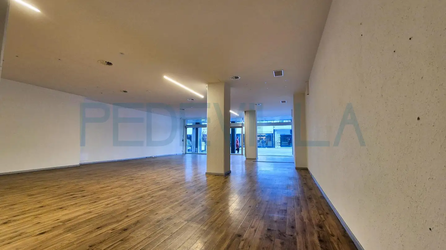 Geschäft mieten - Rue De La Gare / Bahnhofstrasse 50, 2502 Biel/Bienne