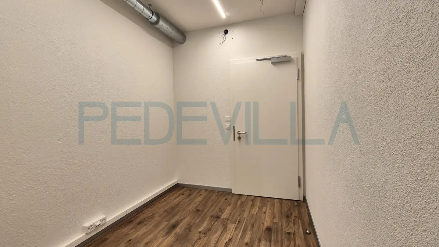 Geschäft mieten - Rue De La Gare / Bahnhofstrasse 50, 2502 Biel/Bienne - Foto 4