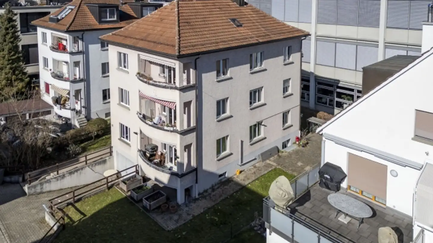 Residential building for sale - Holzwiesweg 36, 8047 Zürich