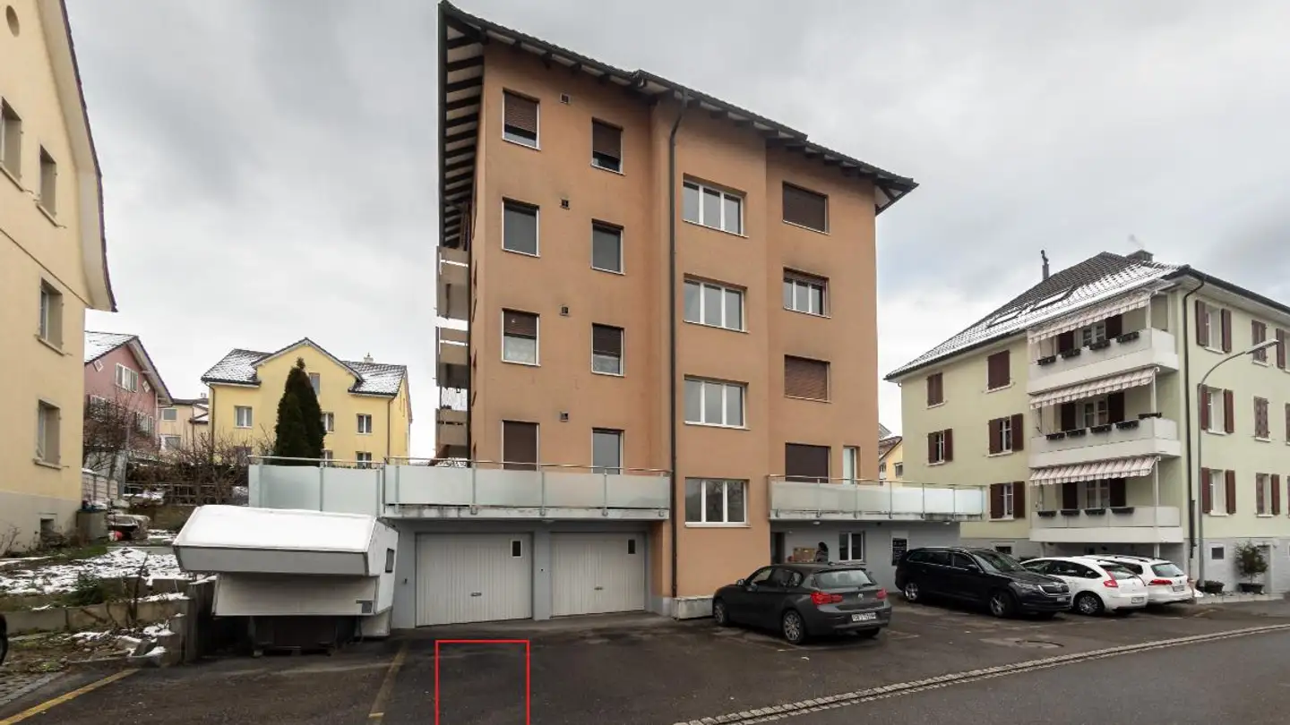 Place de parking extérieure à louer - Konsumstrasse 37, 9240 Uzwil