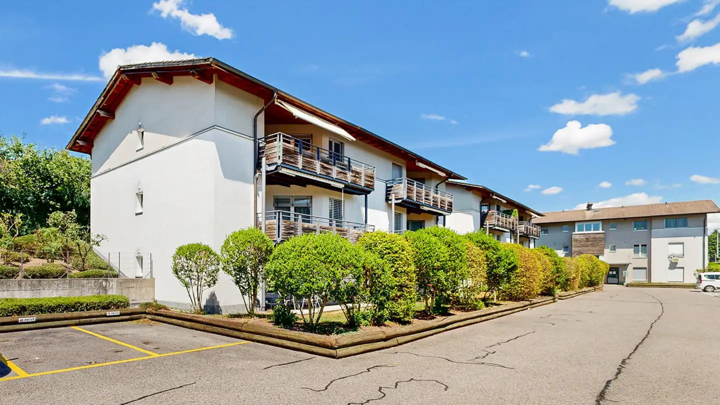 Indoor motorbike parking space for rent - Chemin De La Fontaine 2, 1752 Villars-sur-Glâne