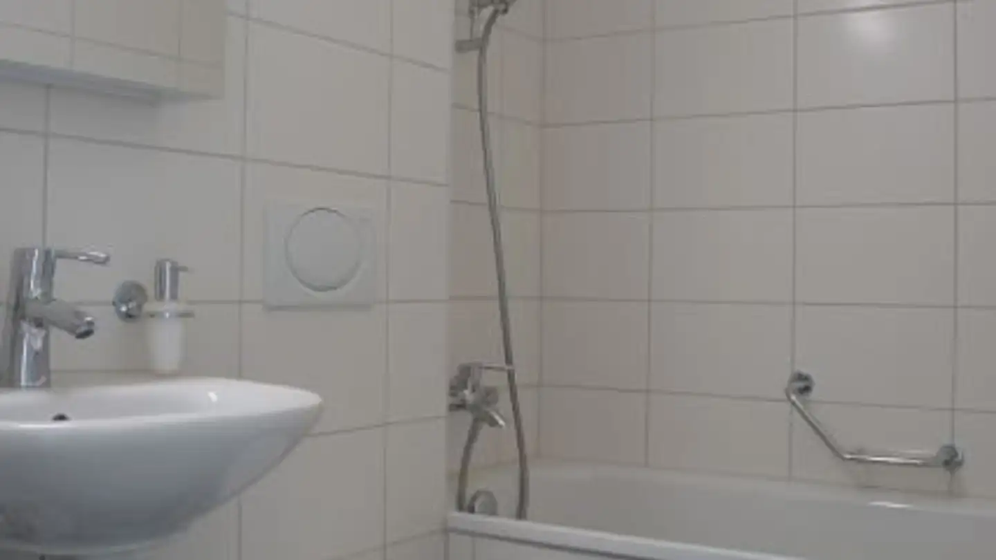 Wohnung mieten - Fellenbergstrasse 14, 3053 Münchenbuchsee - Foto 2