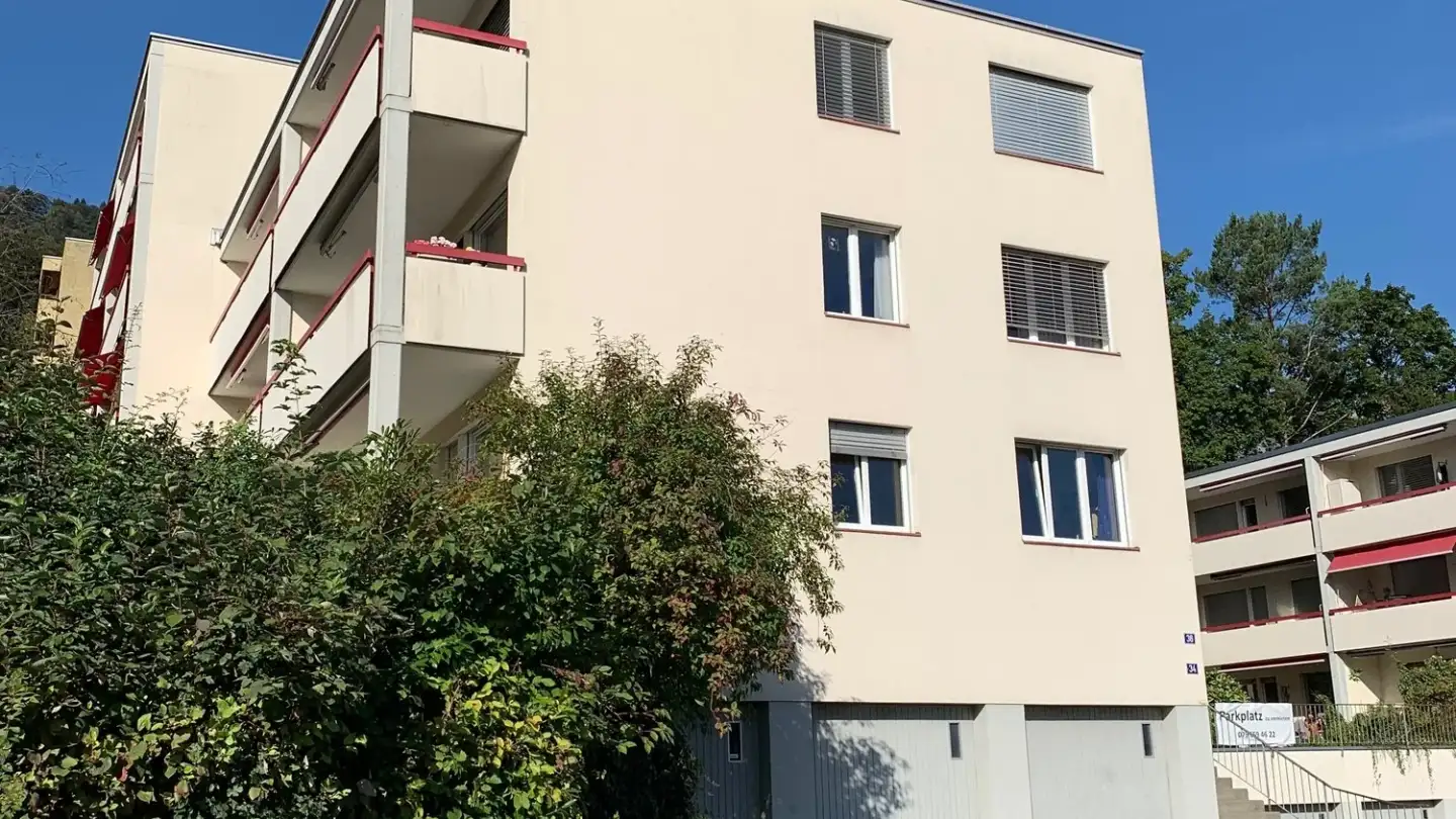 Outdoor parking space for rent - Sonnenbergstrasse 32, 8134 Adliswil
