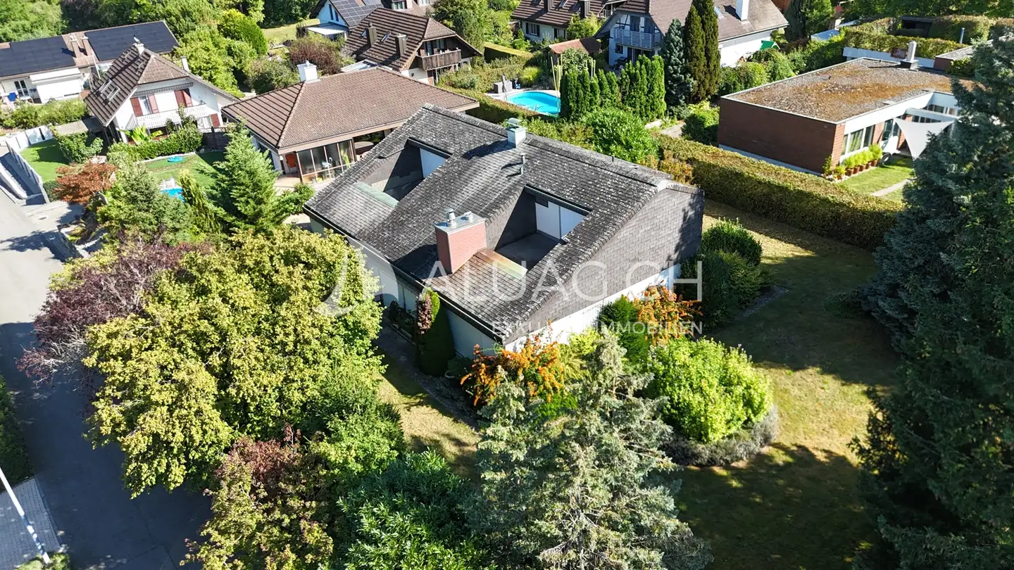 Property for sale - 2555 Brügg BE