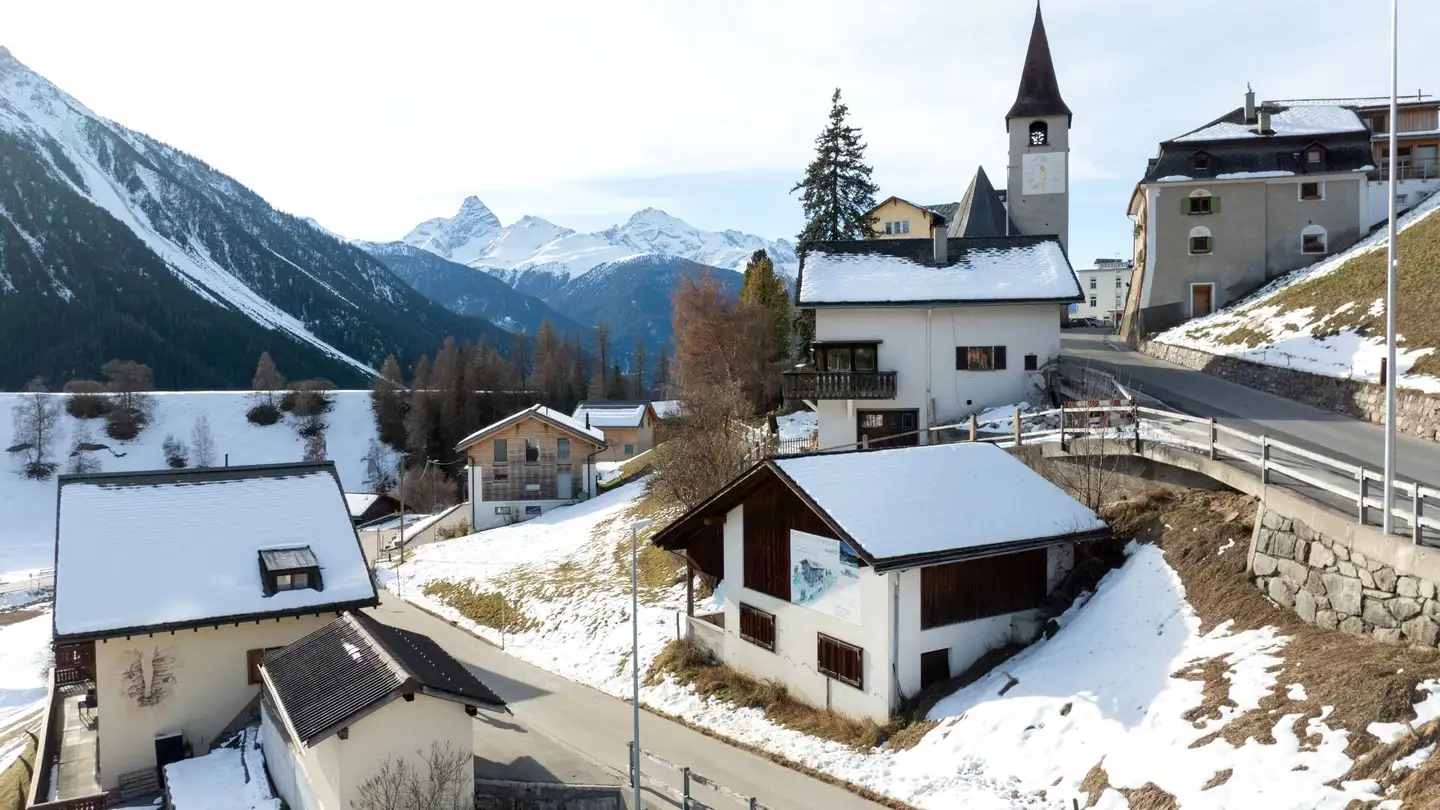 Constructible plot for sale - Oberer Schluochtweg, 7494 Davos Wiesen - Photo 4