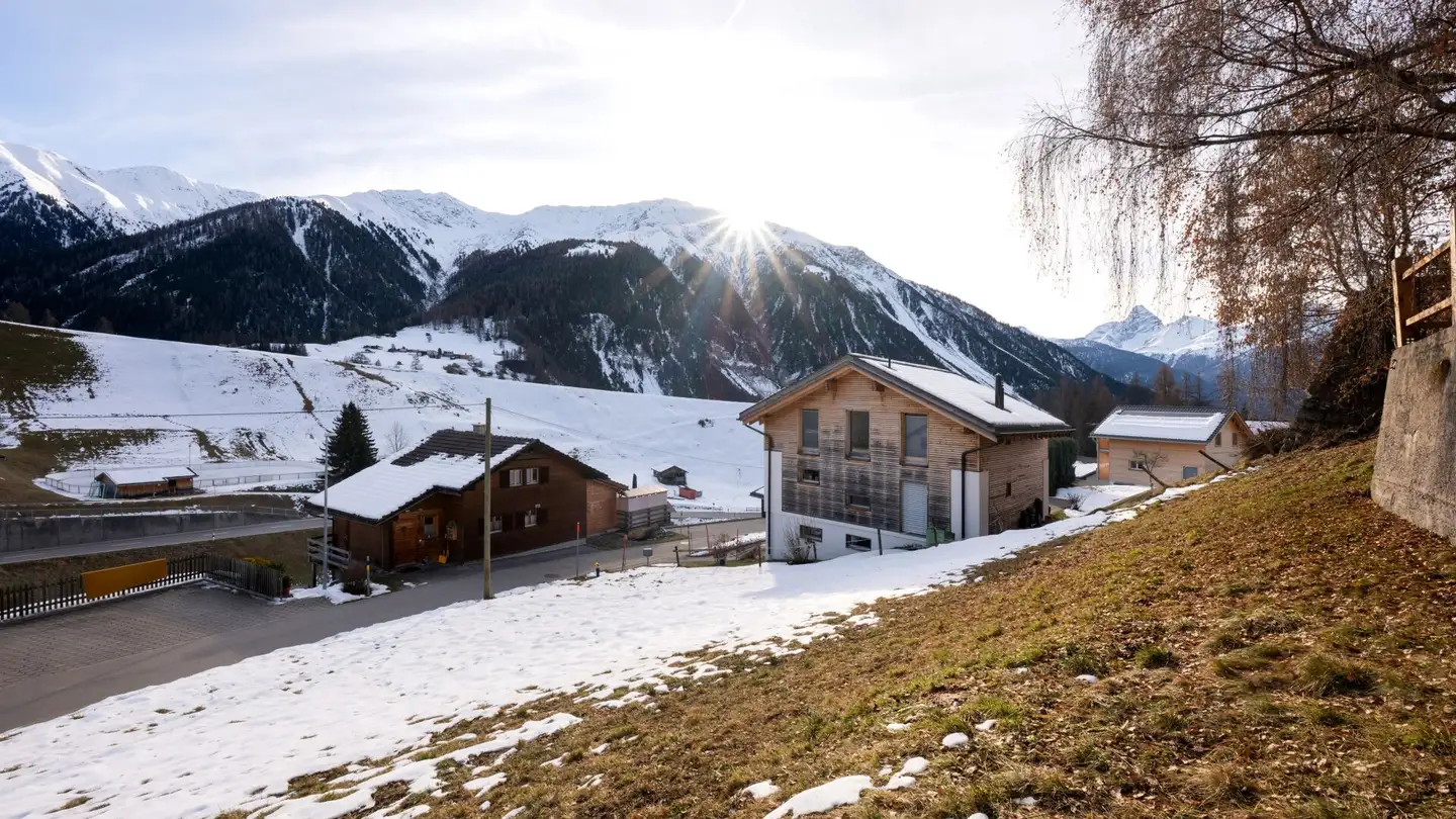 Constructible plot for sale - Oberer Schluochtweg, 7494 Davos Wiesen - Photo 2