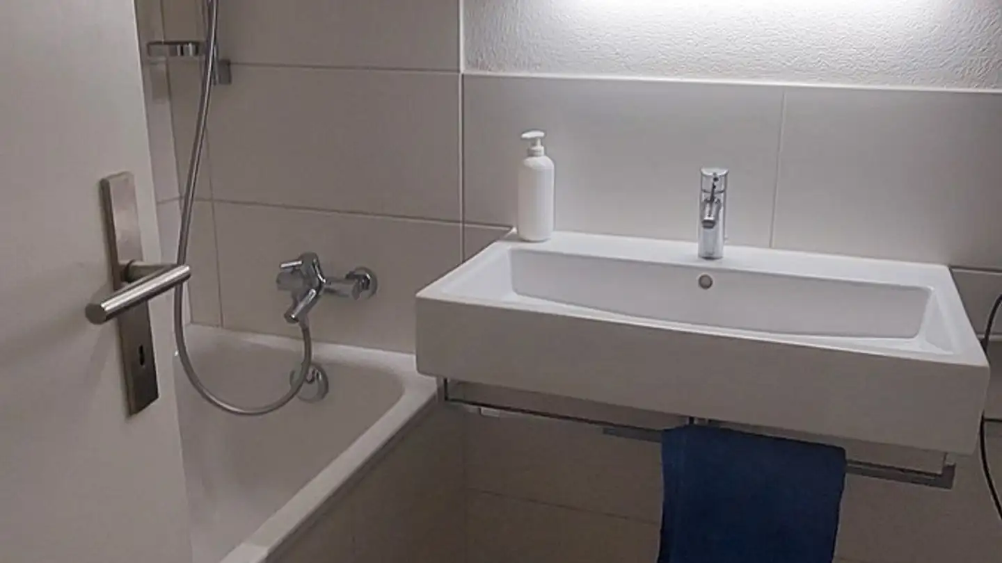 Chambre à louer - 8800 Thalwil - Photo 2