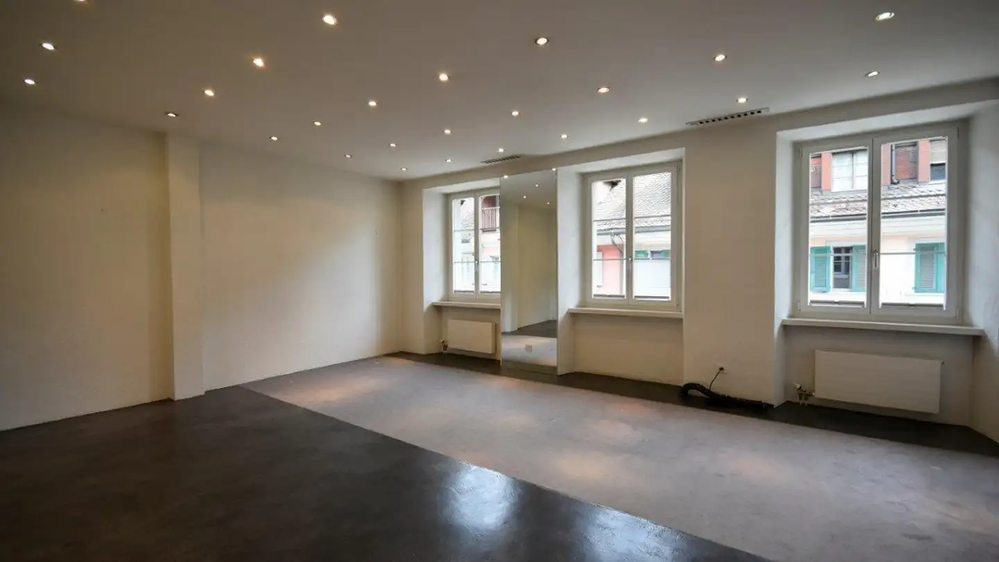 Office space for rent - 6300 Zug - Photo 2