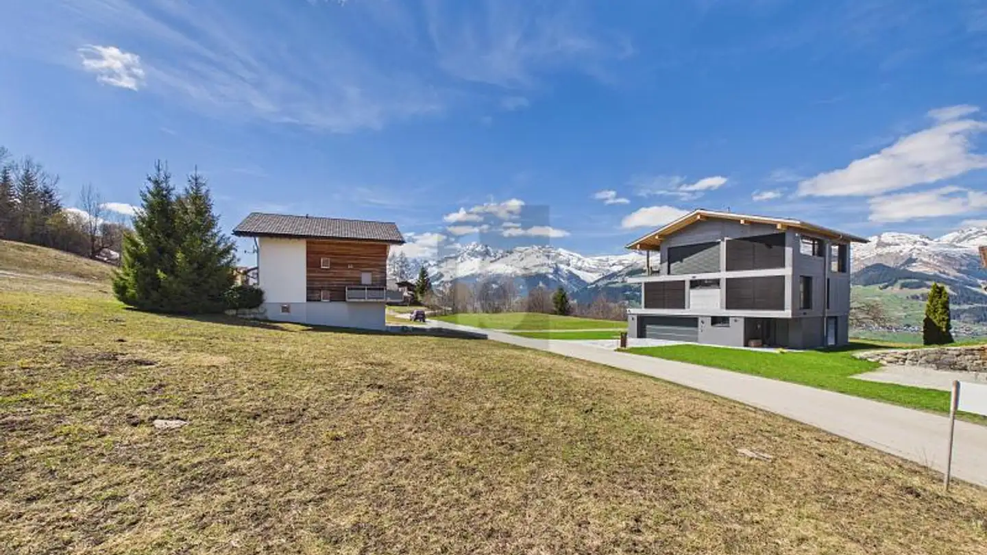 Constructible plot for sale - 7134 Obersaxen