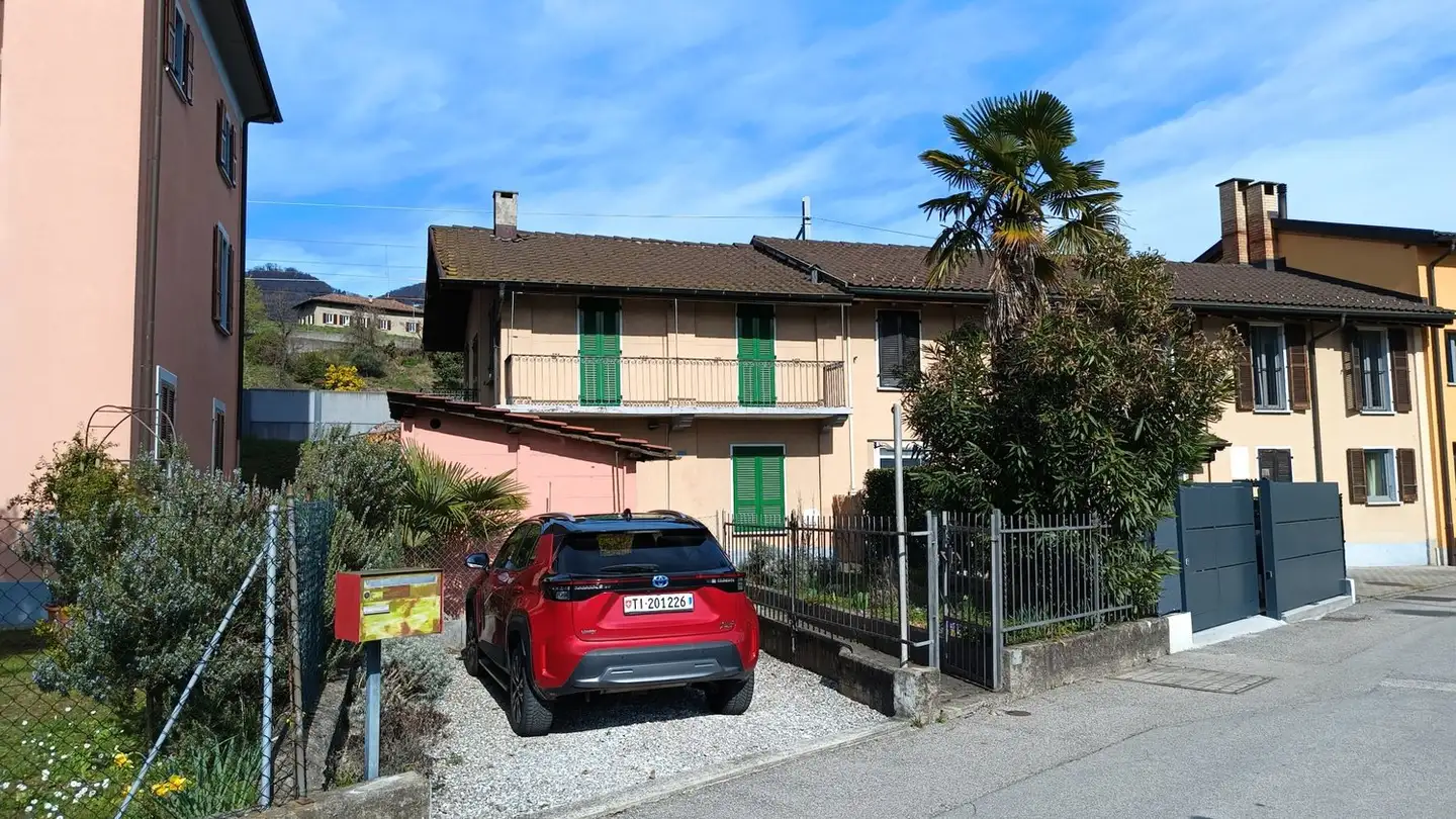 Casa singola in affitto - 6828 Balerna