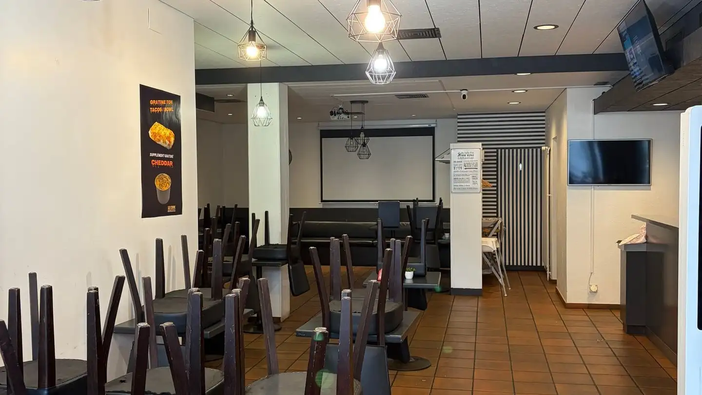 Ristorante in vendita - Avenue Léopold-Robert 9, 2300 La Chaux-de-Fonds - Foto 2