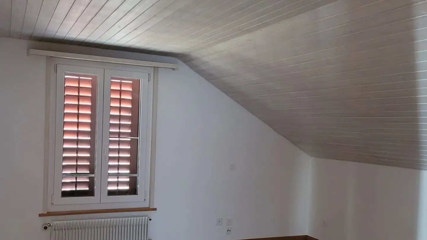 Attic flat for rent - Schorenstrasse 10, 4900 Langenthal - Photo 3