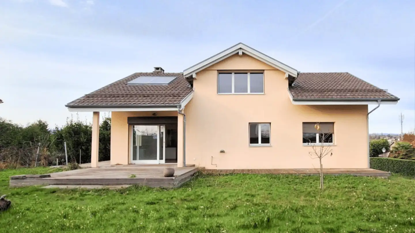 Single house for sale - 1162 St-Prex