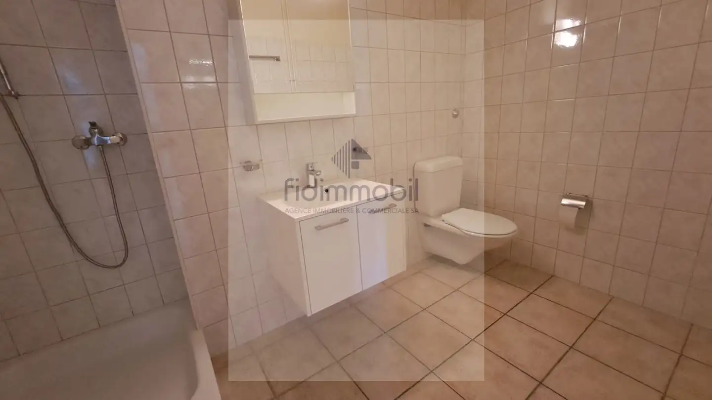 Appartement à louer - Rue Des Jeanneret, 2400 Le Locle - Photo 3