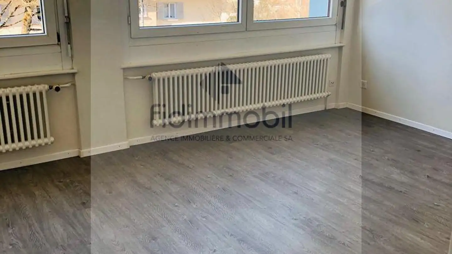 Appartement à louer - Rue des Primevères, 2400 Le Locle - Photo 2