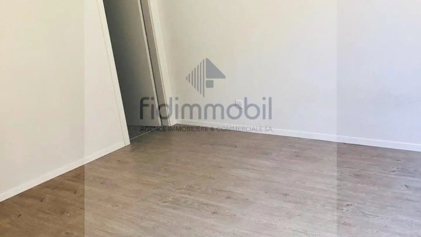 Appartement à louer - Rue des Primevères, 2400 Le Locle - Photo 3