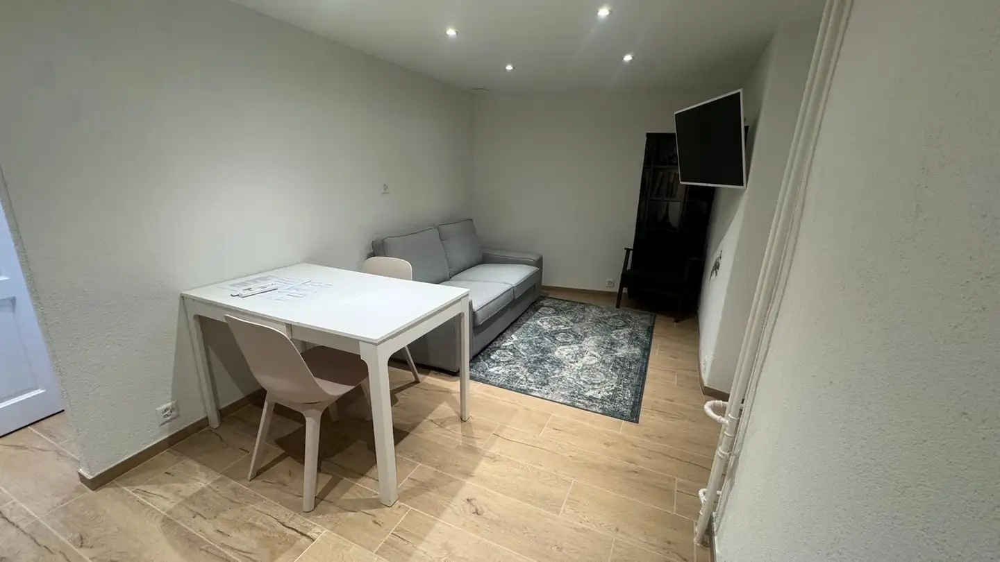 Appartement à louer - 6572 Quartino