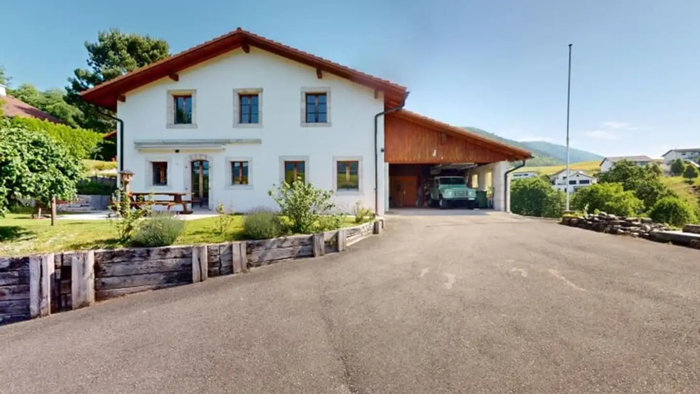 Single house for sale - 2738 Court