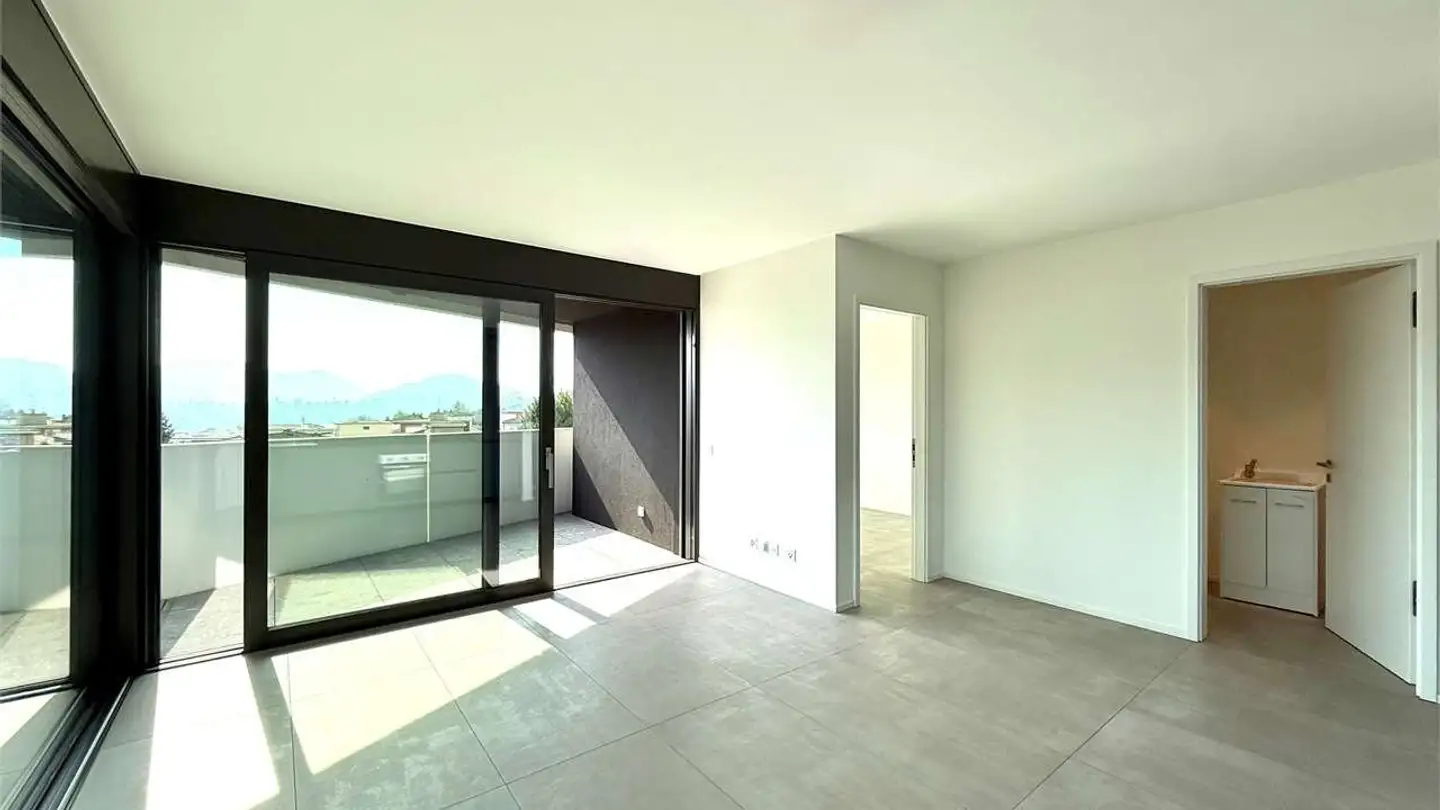 Appartamento in affitto - Via Dott. Giov. Polar., 6932 Breganzona - Photo 2