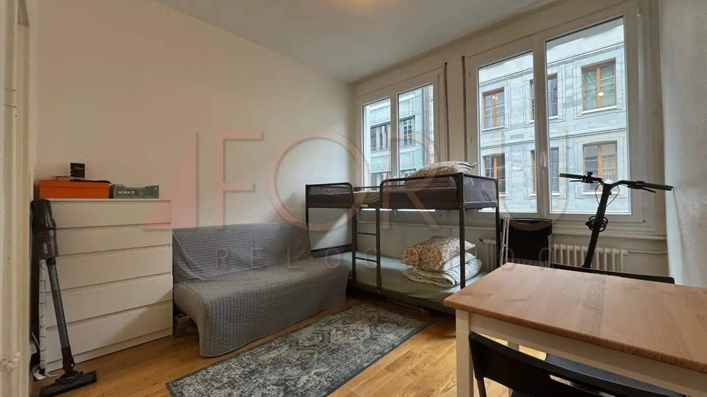 Chambre à louer - Rue Neuve-Du-Molard, 1204 Genève - Photo 2