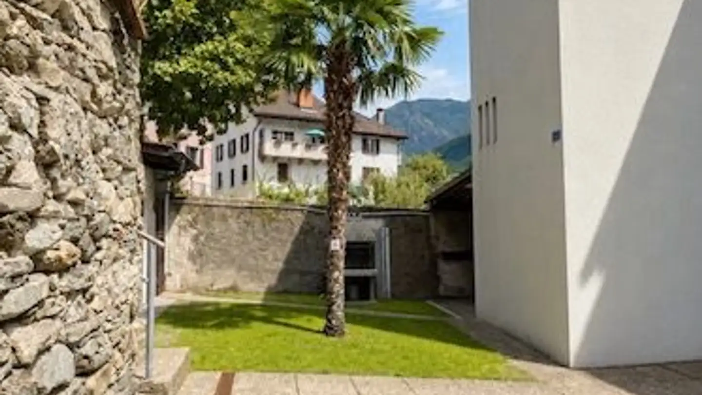 Mischgenutztes Gebäude kaufen - 6503 Bellinzona