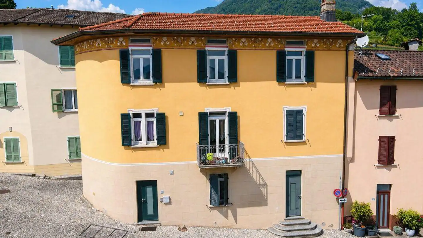 Single house for sale - Salita Alla Basilica 6, 6834 Morbio Inferiore