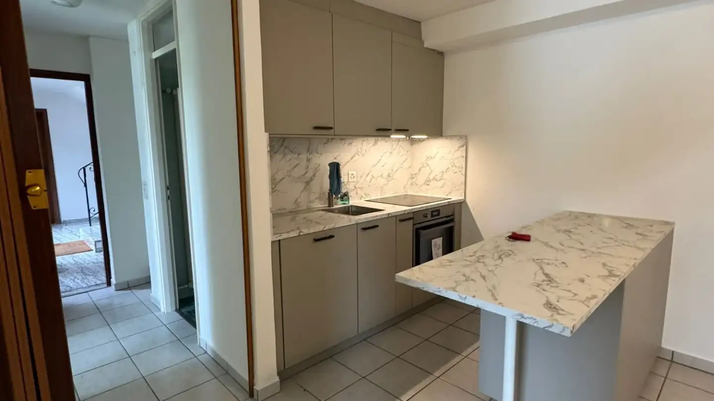 Appartement à louer - 6918 Figino