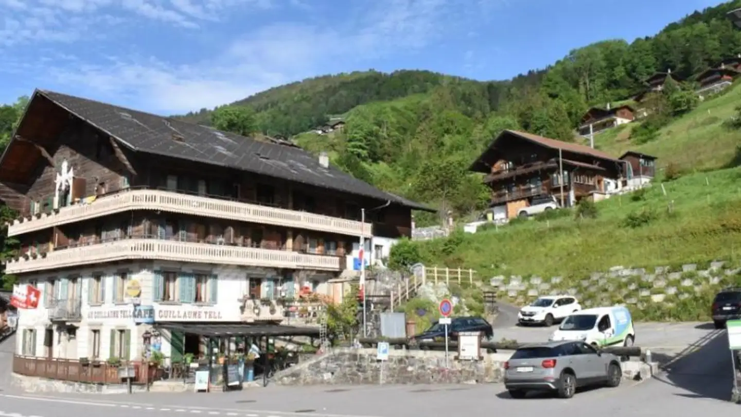 Mixed-use building for sale - 1872 Troistorrents