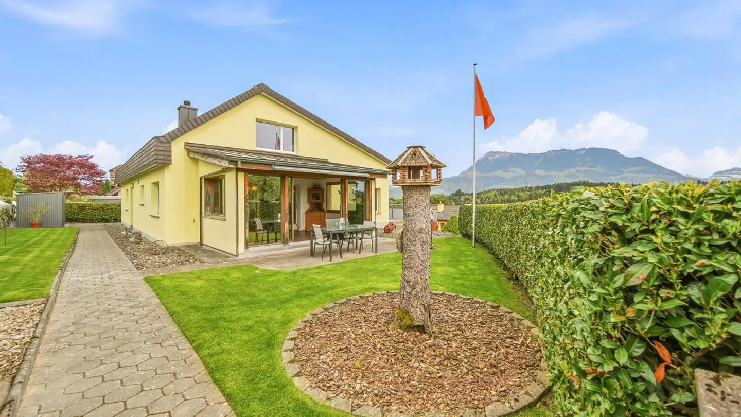 Single house for sale - 6044 Udligenswil