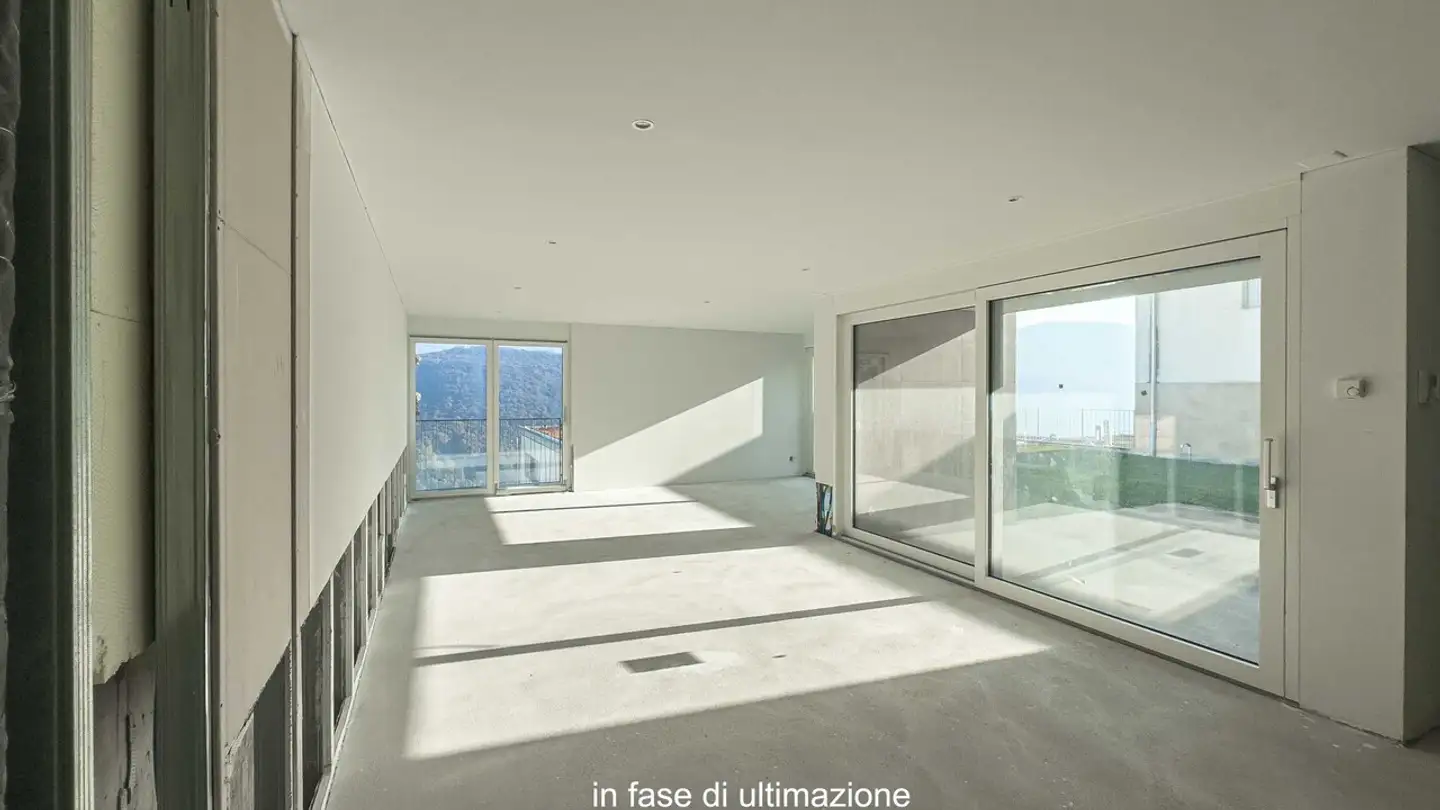 Villa in vendita - 6927 Agra