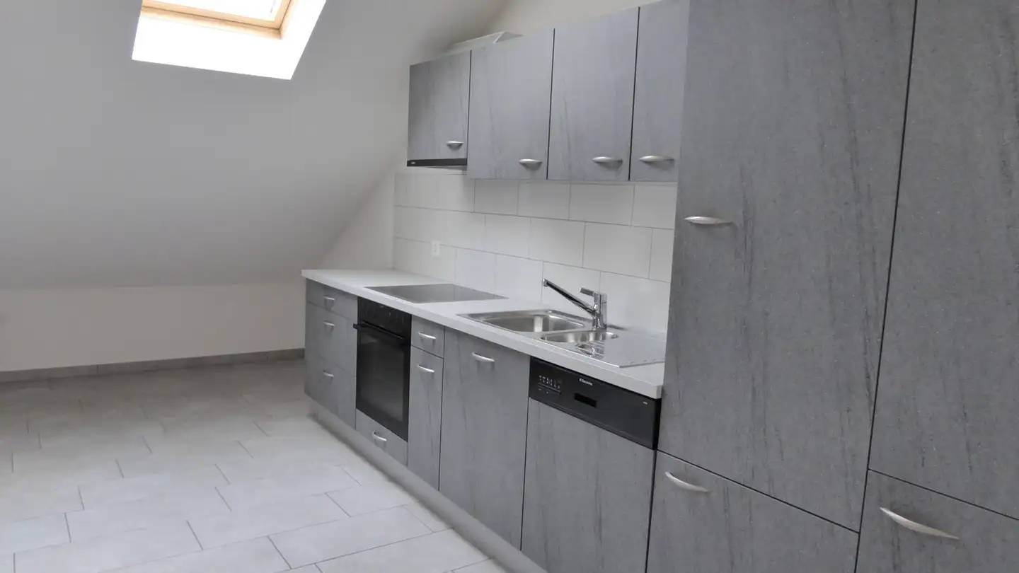 Attique à louer - Rue Du 23-Juin 9, 2830 Courrendlin