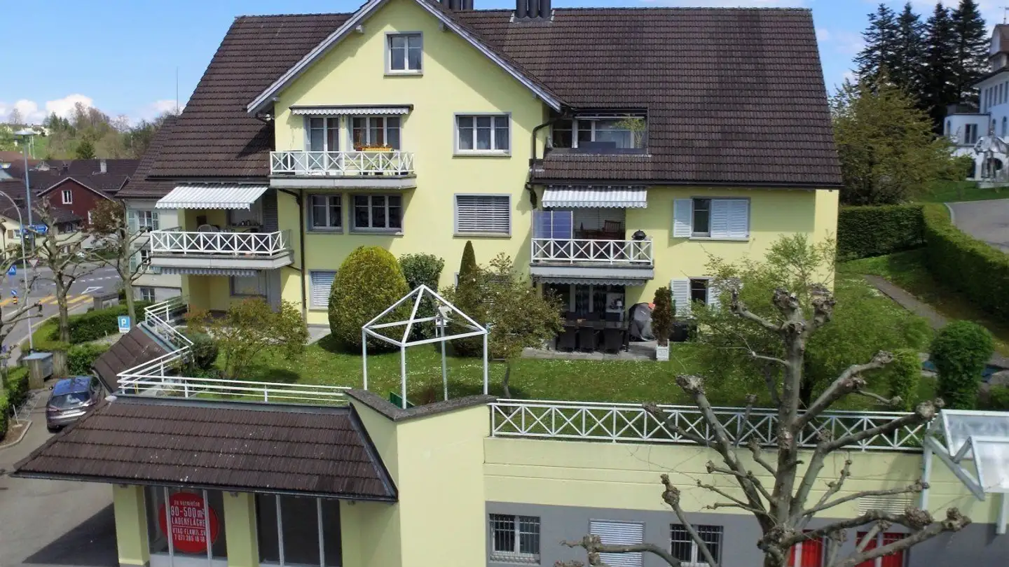 Dachgeschosswohnung mieten - Degersheimerstrasse 1, 9230 Flawil