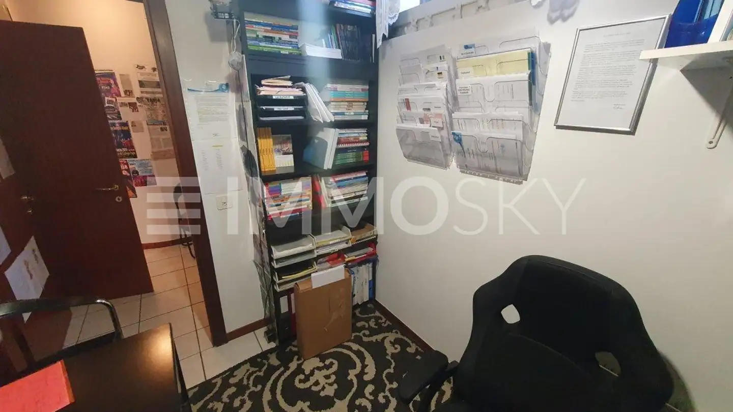 Office space for sale - 6612 Ascona - Photo 4