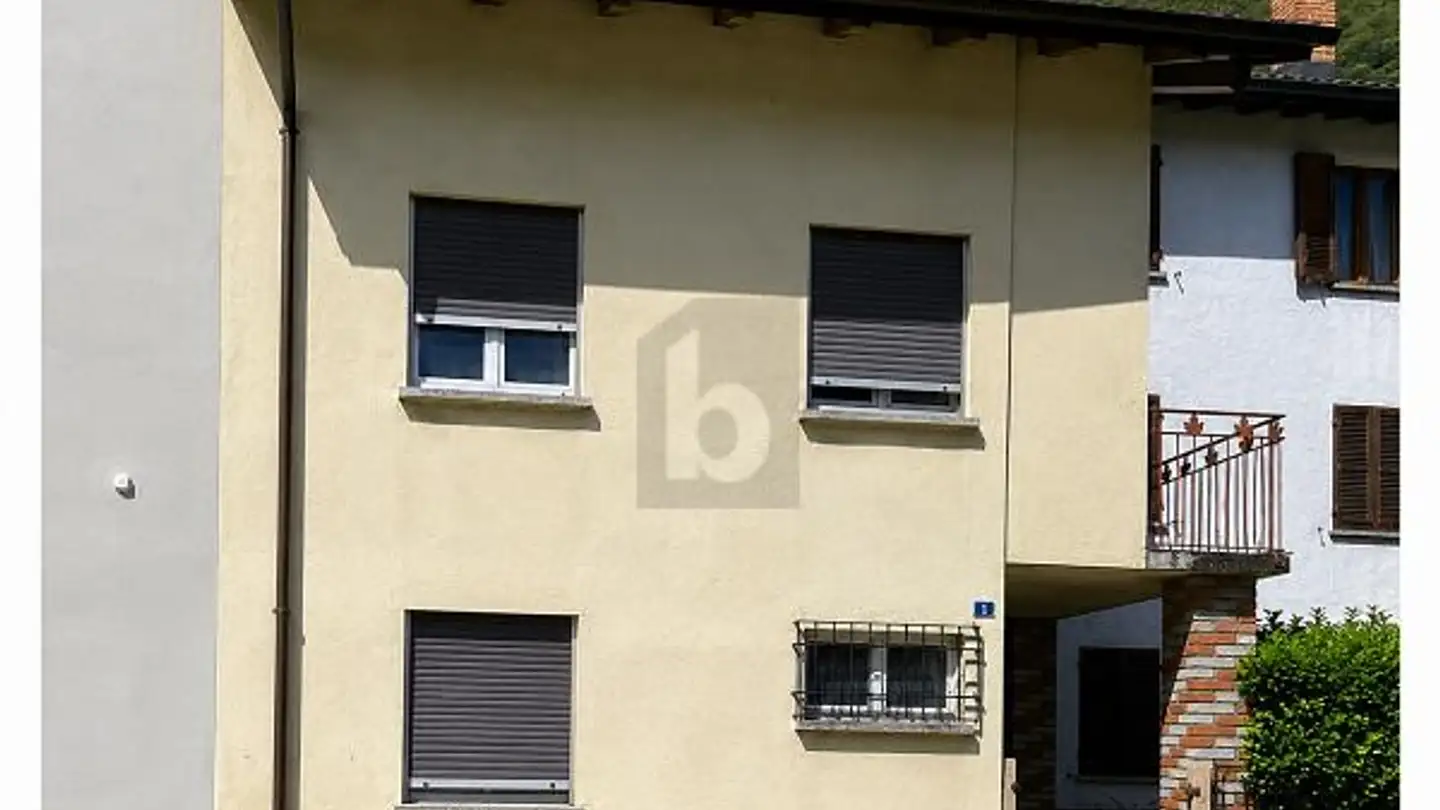 Single house for sale - 6533 Lumino