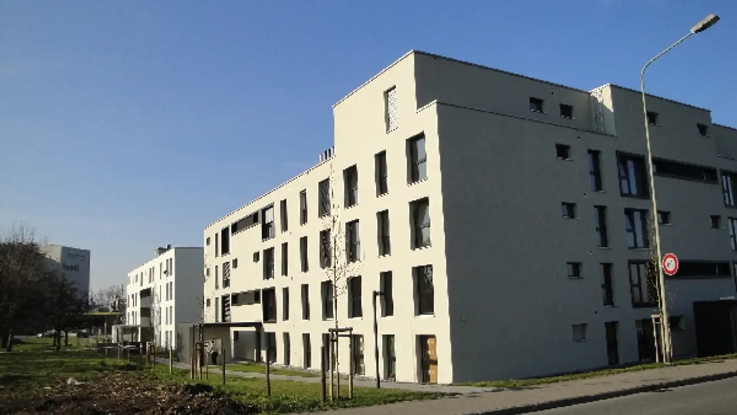 Apartment for rent - Zürichstrasse 49a, 8340 Hinwil - Photo 2