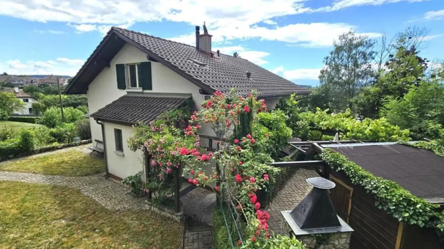 Villa for sale - 1305 Penthalaz