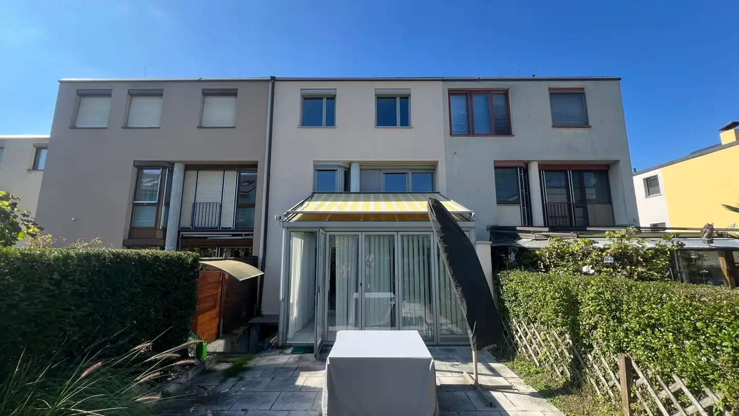 Row house for sale - Teichstrasse 33, 4106 Therwil