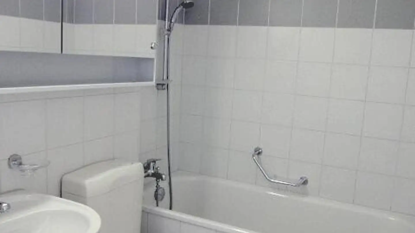 Appartamento in affitto - Erlacherweg 36, 2503 Biel/Bienne - Photo 3