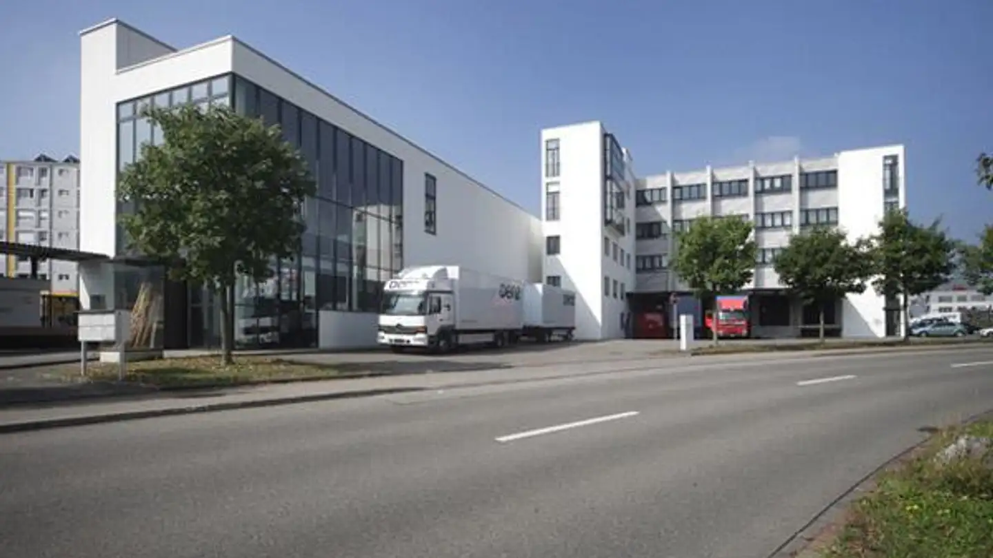 Duplex à louer - Grabenstrasse 1, 8606 Nänikon