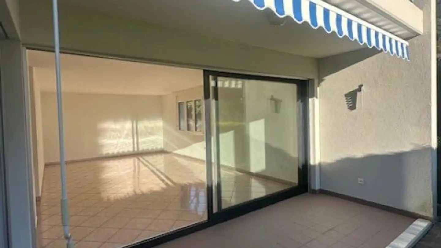 Appartamento in affitto - Via Pozzone 3, 6592 S. Antonino - Photo 2