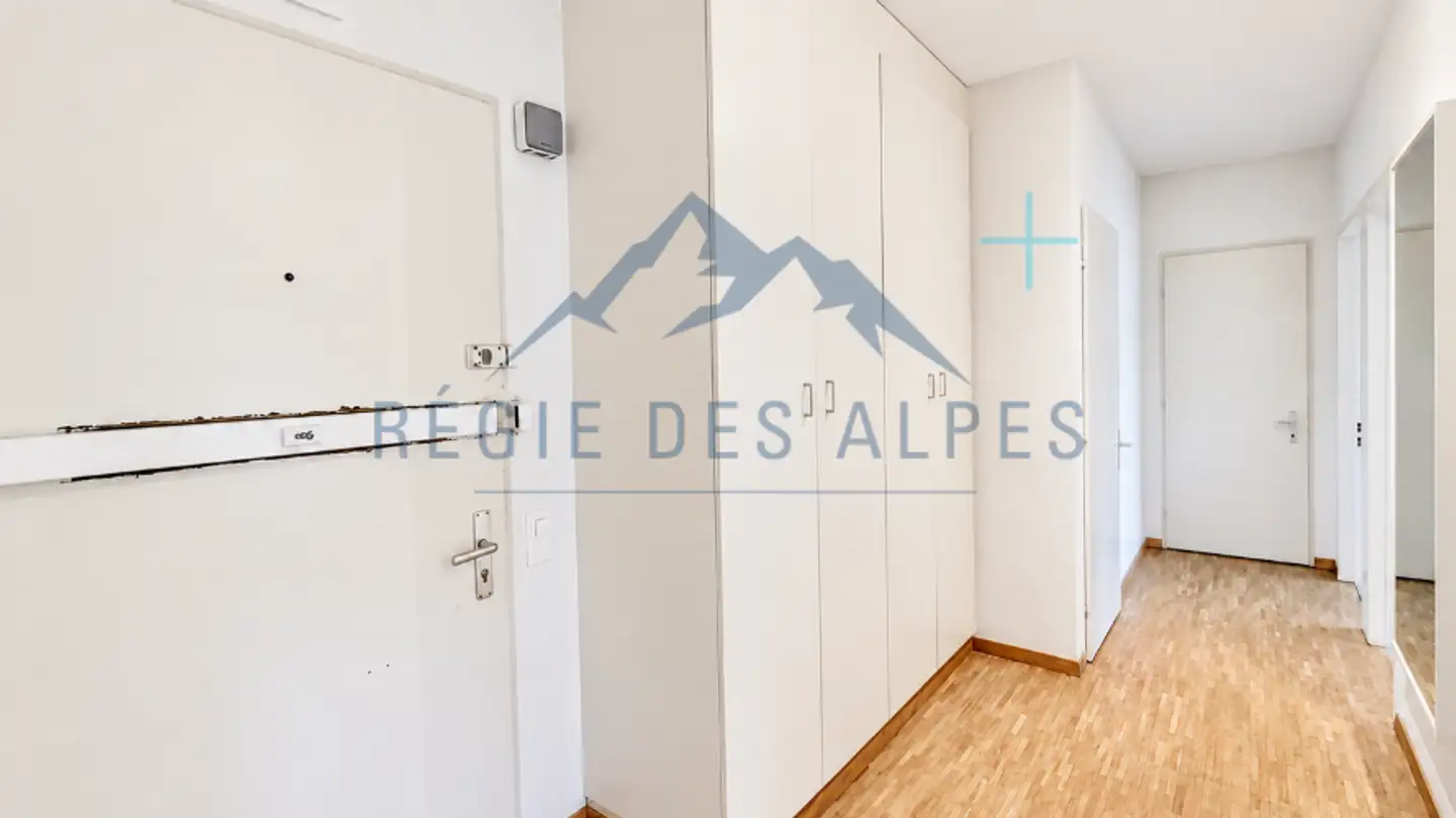 Apartment for rent - 1209 Genève - Photo 2
