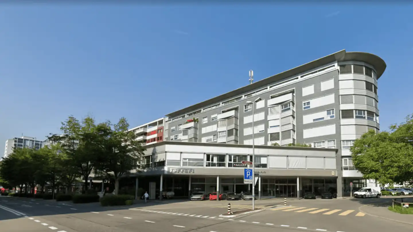 Place de parking souterraine à louer - Baarerstrasse 63, 6300 Zug
