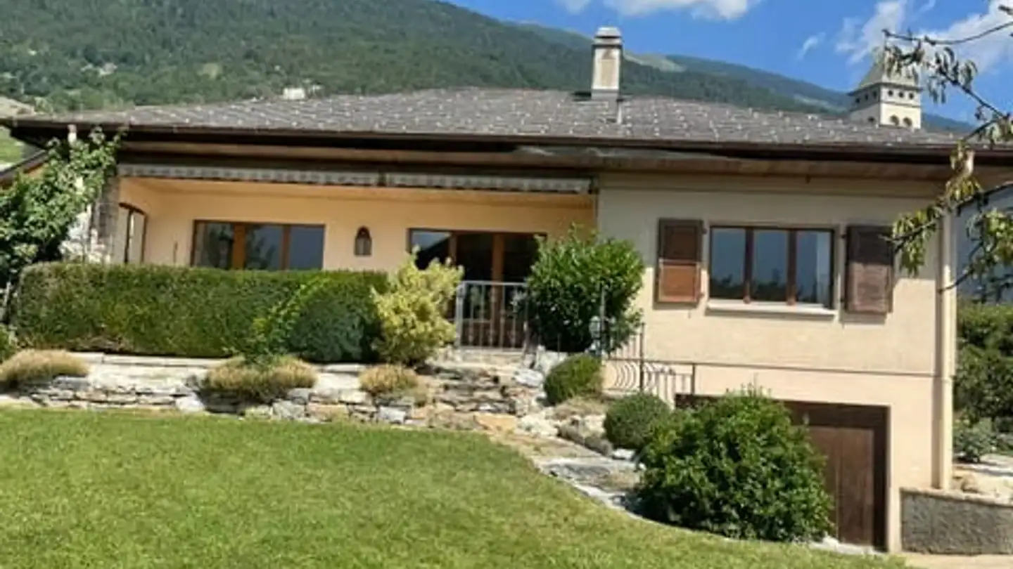 Villa in vendita - 1976 Erde
